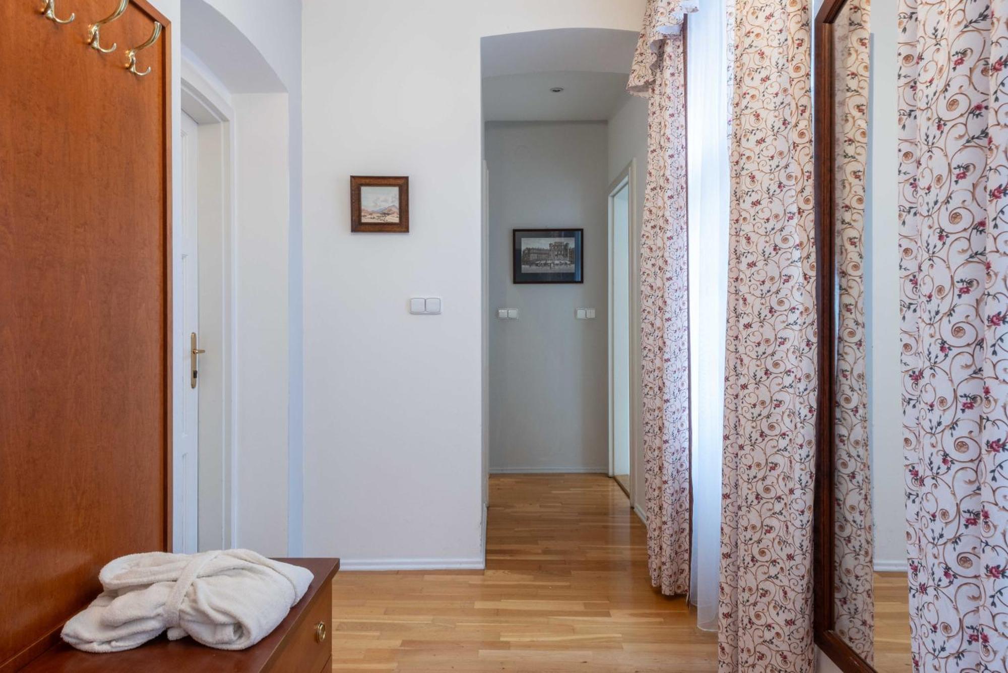 St Wenceslas House — Fotky 3